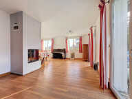 Maison à vendre 8 pièces SAINT GENIS POUILLY (01) — photo 4