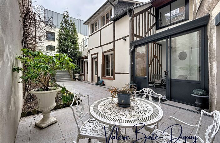Orléans faubourg St Vincent-Parc pasteur Maison de ville à vendre 213m2 5 Chambres et terrasse arborée — photo 4