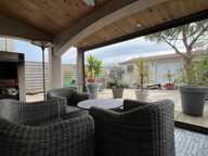 ILE D'OLERON (17), A Vendre demeure-piscine 186m² plain-pied sur terrain 862m², 9 pièces dont 4 chambres et 1 garage — photo 4