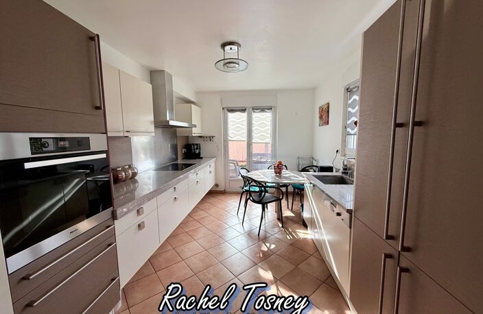Proche BELFORT ,  Villa 7 pièces, au calme avec jardin  ! — photo 4