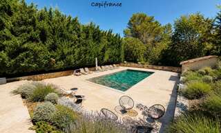 Maison 8 Pièces 208 m² à vendre à Oppède (84580)
