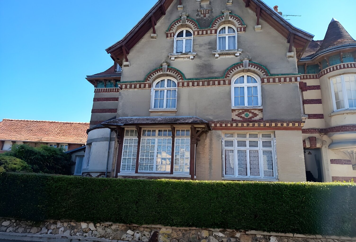 Maison à vendre 14 pièces YVETOT (76) — photo 1