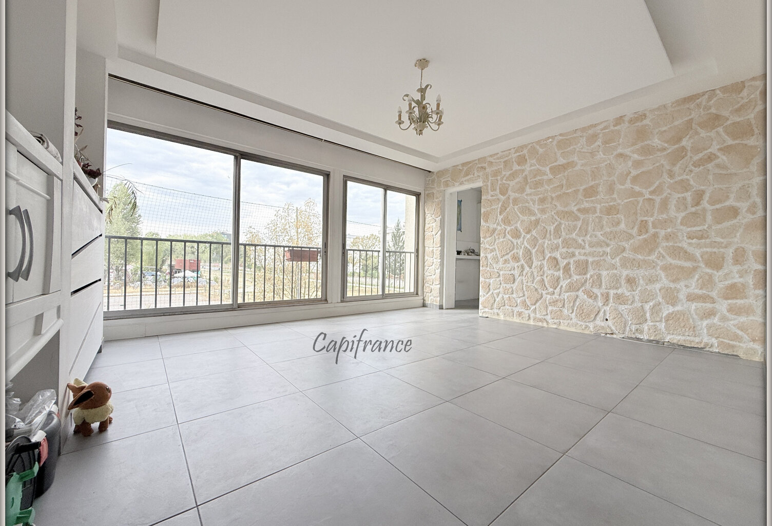 Appartement 4 pièces - 2 places de parking + cave Clichy-sous-bois — photo 1