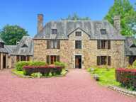 Propriété d’exception en Normandie – Manoir rénové avec dépendances et chapelle — photo 2