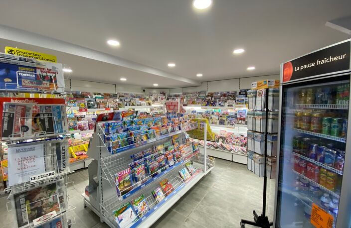 TABAC. PRESSE.LIBRAIRIE - EMPLACEMENT PLAGE-LANDES (40) — photo 2