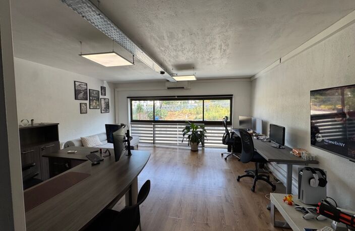 Disponible : bureau à louer MOUGINS (06) — photo 3