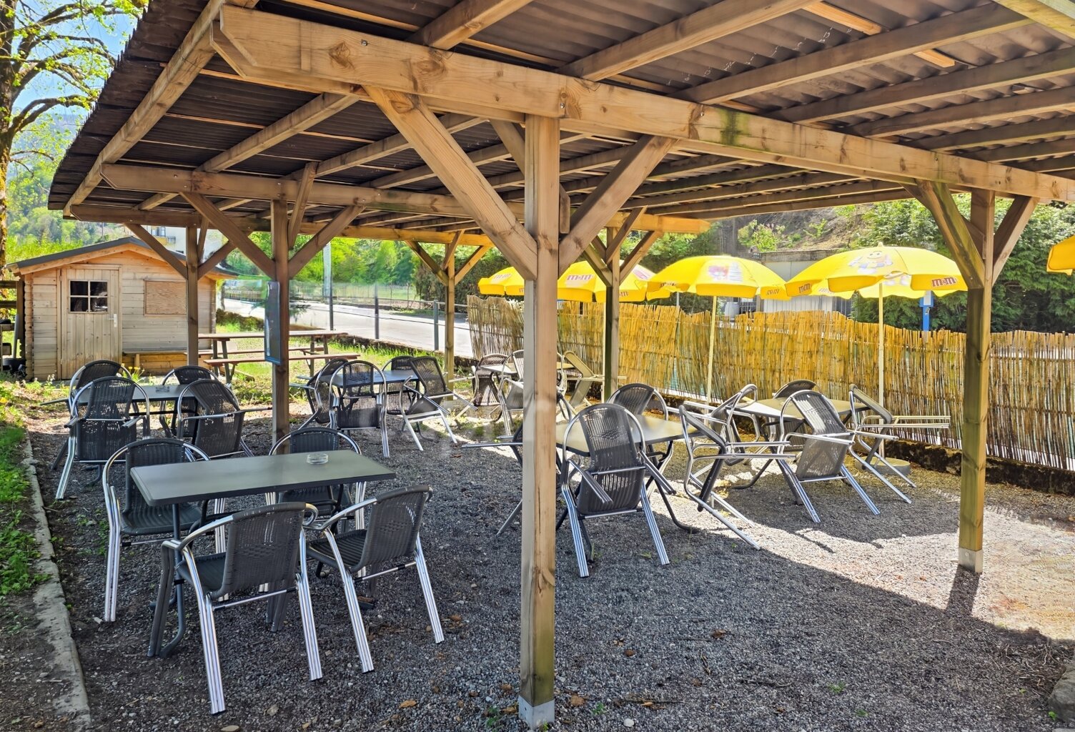À CÉDER – BAR-RESTAURANT AU CŒUR DU MASSIF DES BAUGES — photo 1