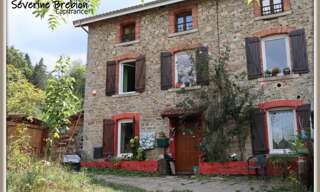 Maison 6 Pièces 136 m² à vendre à Celles-sur-Durolle (63250)