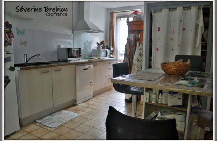 Maison 4 chambres, classée D, terrain à CELLES SUR DUROLLE (63) — photo 4