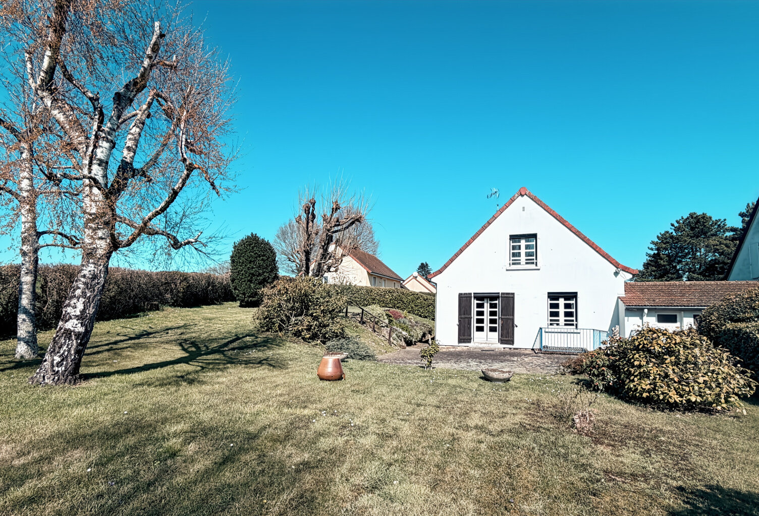 Maison à vendre 5 pièces proche de LA CLAYETTE (71) - SOUS OFFRE ACCEPTEE - 103 m² - 2/3 chambres - terrain 830 m² — photo 1