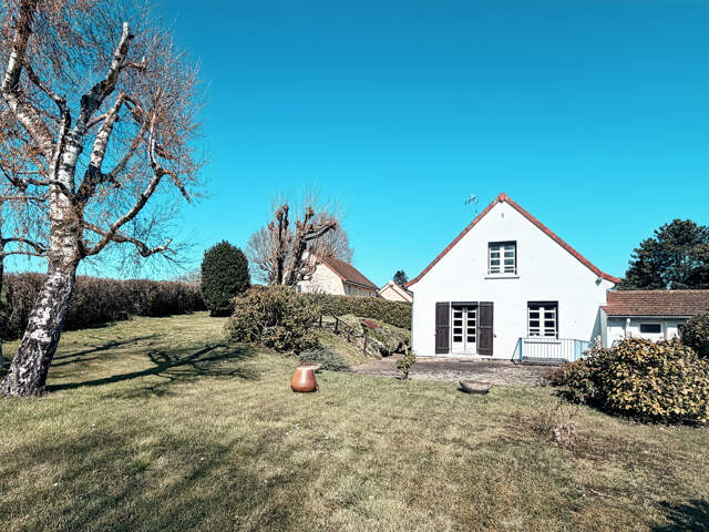 Maison à vendre 5 pièces proche de LA CLAYETTE (71) - SOUS OFFRE ACCEPTEE - 103 m² - 2/3 chambres - terrain 830 m² — photo du bien