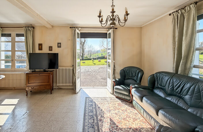 Maison à vendre 5 pièces proche de LA CLAYETTE (71) - SOUS OFFRE ACCEPTEE - 103 m² - 2/3 chambres - terrain 830 m² — photo 4