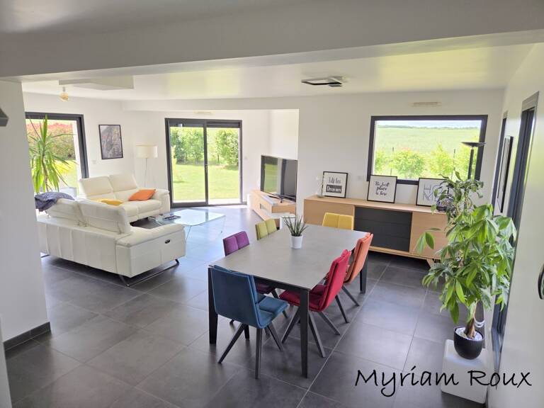 VENNECY(45) Maison à vendre 6 pièces, 4 chambres, jardin — photo 1