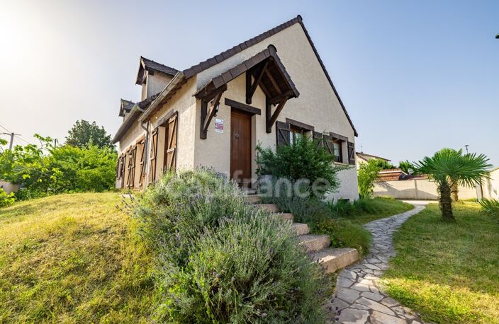 Maison à vendre de 135m² à Longpont-sur-Orge – Beaux volumes, jardin et sous-sol total — photo 2