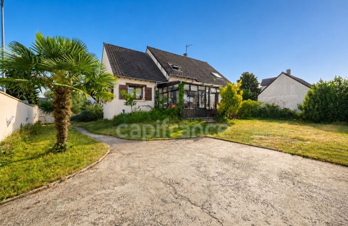 Maison à vendre de 135m² à Longpont-sur-Orge – Beaux volumes, jardin et sous-sol total — photo 4