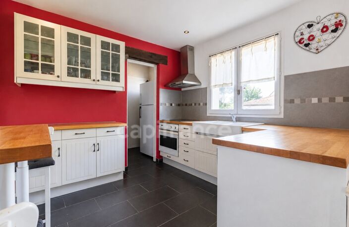 Maison à vendre de 135m² à Longpont-sur-Orge – Beaux volumes, jardin et sous-sol total — photo 5