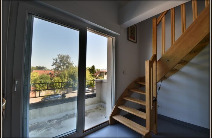 Appartement à vendre Triangle d’Or de Sainte-Geneviève-des-Bois – Un duplex au dernier étage avec balcon et 2 parkings — photo 4