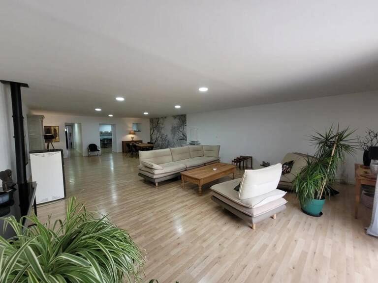 Maison de 5 pièces de 220 m² à Les Portes du Coglais — photo 1