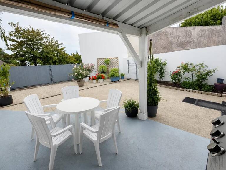 Maison de 5 pièces de 220 m² à Les Portes du Coglais — photo 1