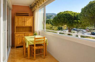 Appartement 2 pièces de 28 m² situé à Le Lavandou 700M de la mer — photo du bien