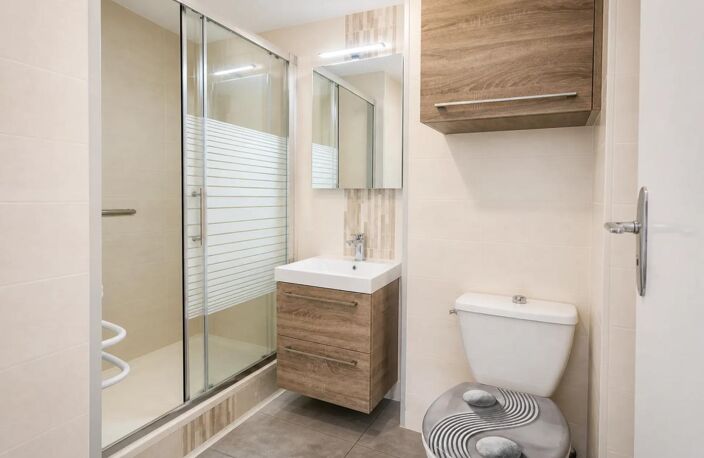 Appartement 2 pièces de 28 m² situé à Le Lavandou 700M de la mer — photo 4