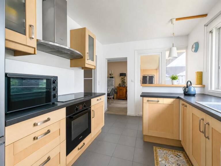 Appartement familial T5 de 112 m², Tours Nord, limite St Cyr — photo 1