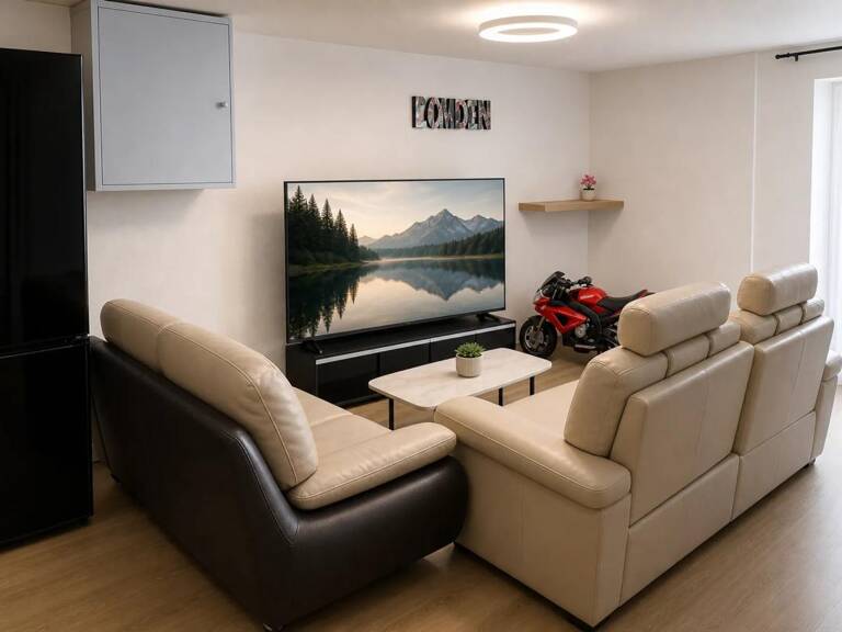 Immeuble de rapport de 12 pièces de 333 m² à La Grand-Combe — photo 1
