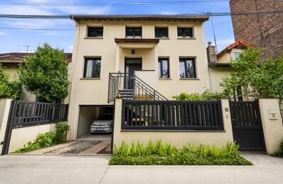 MAISON LUMINEUSE DE 2016 – ALLEE PRIVEE – GARAGES — photo du bien