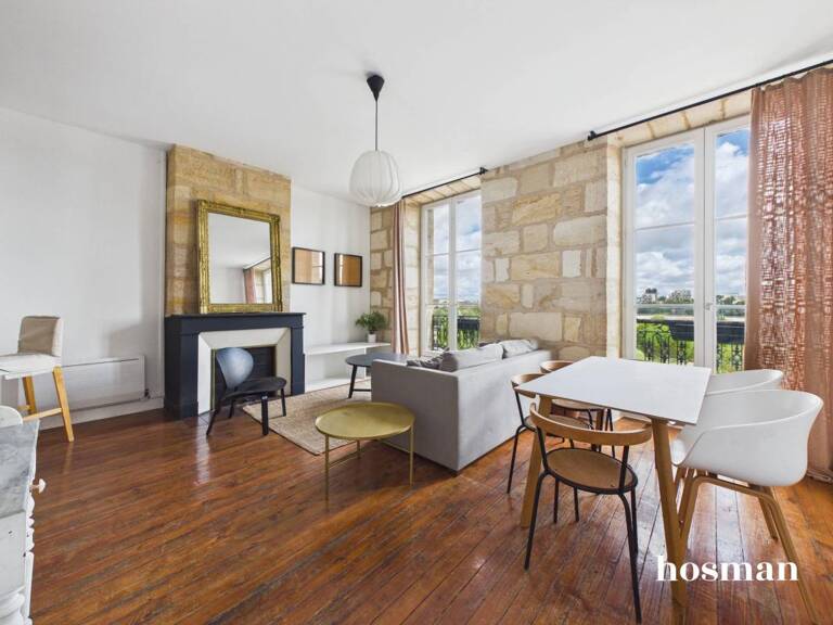 Magnifique appartement T2 de 56 m² avec vue dégagée sur les quais – Quai Sainte-Croix, Bordeaux — photo 1