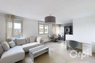 Appartement 2 pièces 1046 €