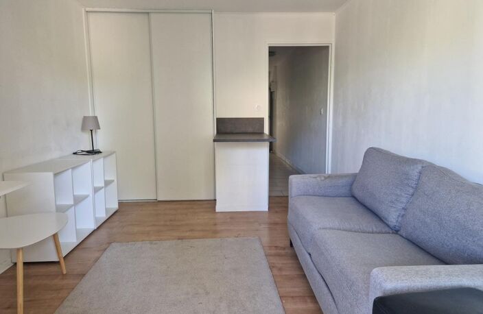 Appartement À Vendre — photo 2