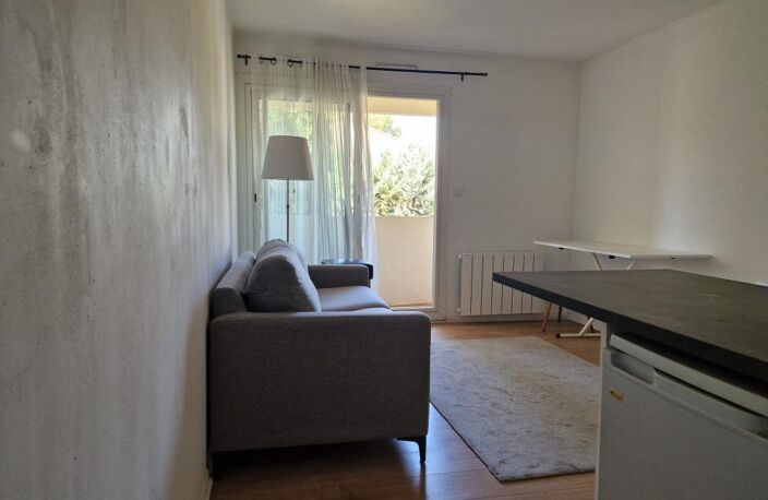 Appartement À Vendre — photo 3