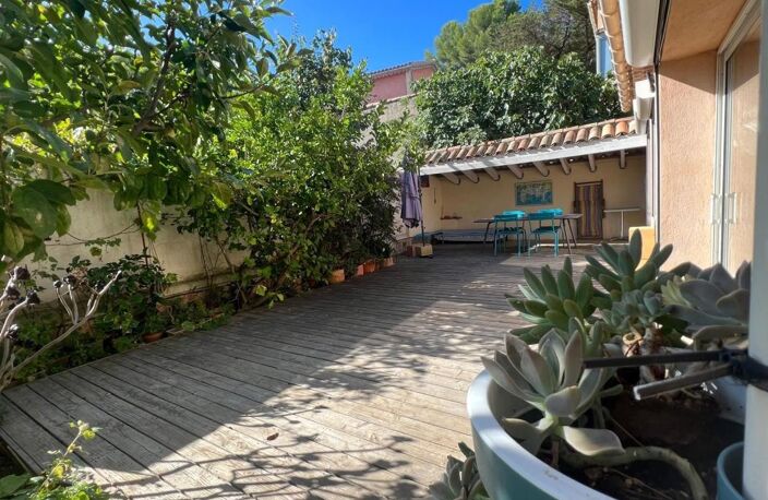 MAR-VIVO  MAISON DE CARACTERE ENTIEREMENT RENOVEE  A 150 M DE LA PLAGE SUR 215 M² DE PARCELLE — photo 2