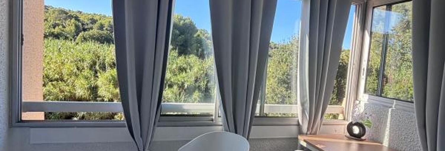 Appartement 1 Pièce 28 m² à louer à Sanary-sur-Mer (83110)