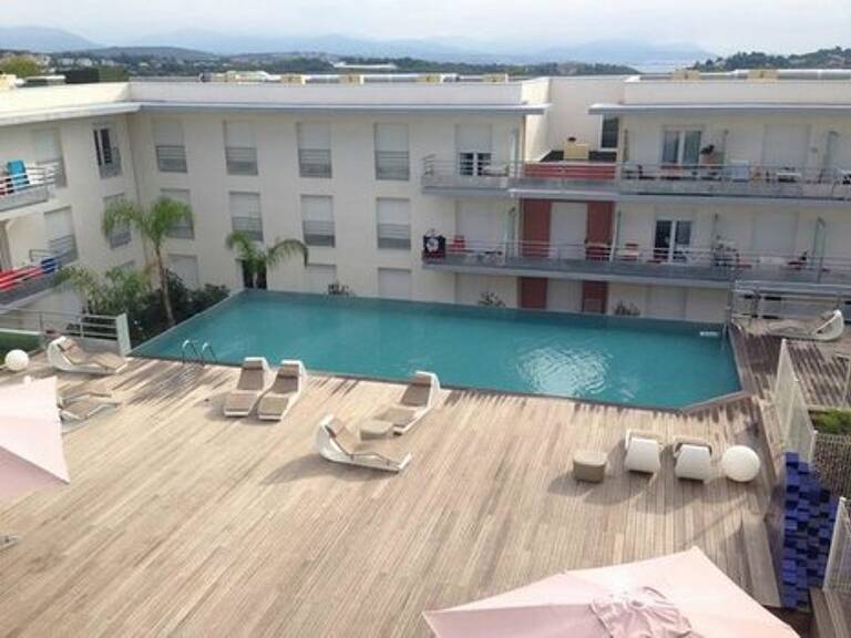 Antibes  : idéal investissement locatif — photo 1