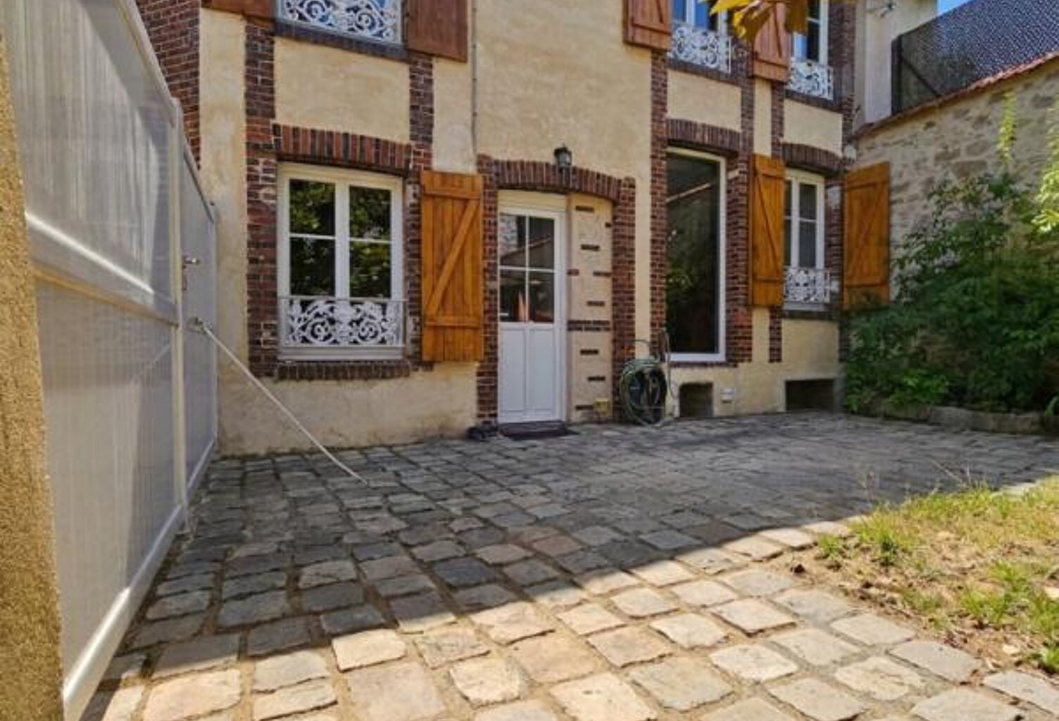 EPERNON CENTRE Charme, confort d'été et luminosité (Ancien 3 chambres) — photo 1