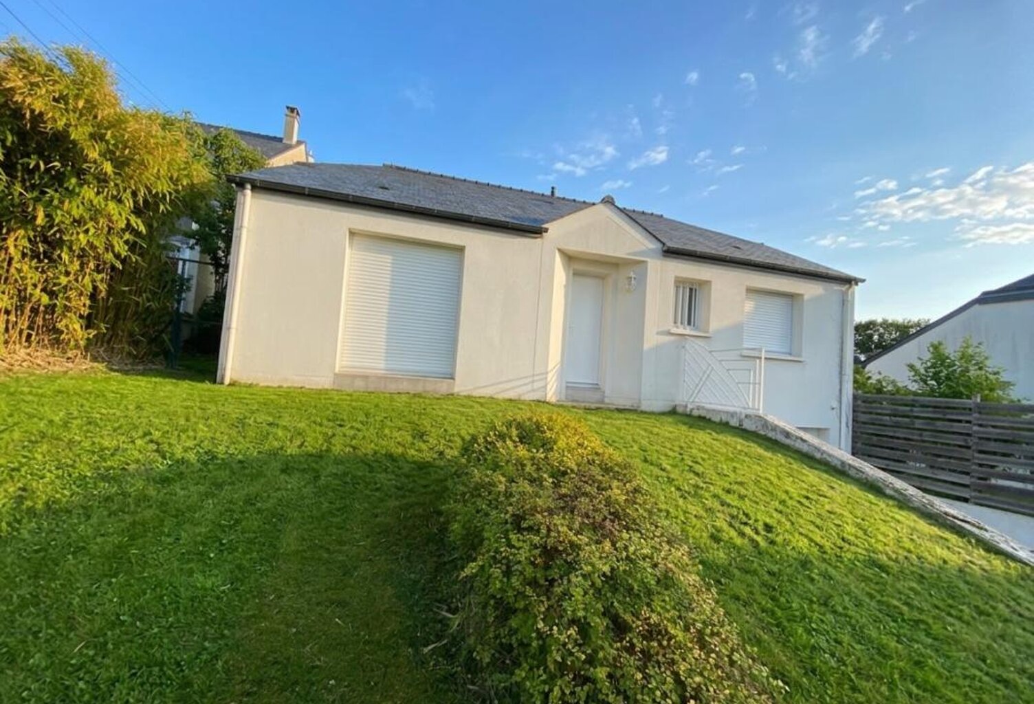 Maison familiale avec jardin et grand sous sol — photo 1
