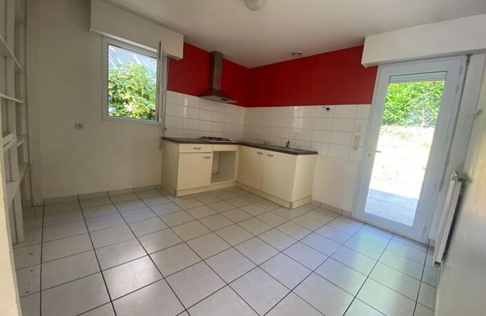 Maison familiale avec jardin et grand sous sol — photo 3