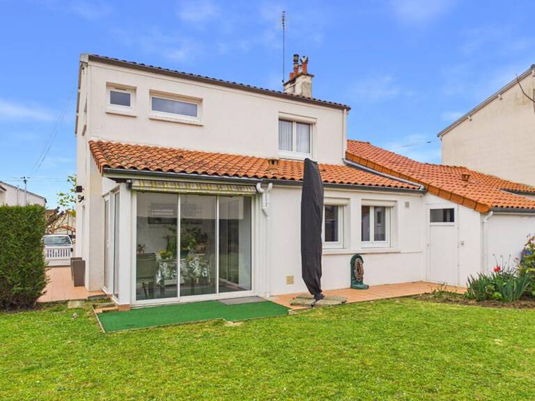 Maison de 107 m2 à Chatellerault, 3 chambres, jardin, garage — photo 1