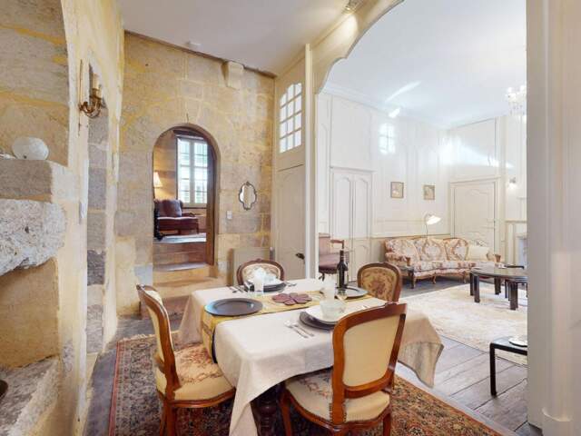 Appartement hyper centre  95 m2 dans hôtel particulier — photo du bien