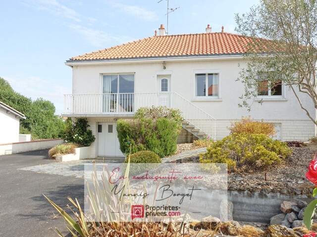 Maison de 99 m² avec sous-sol complet et terrain de 960 m² — photo du bien