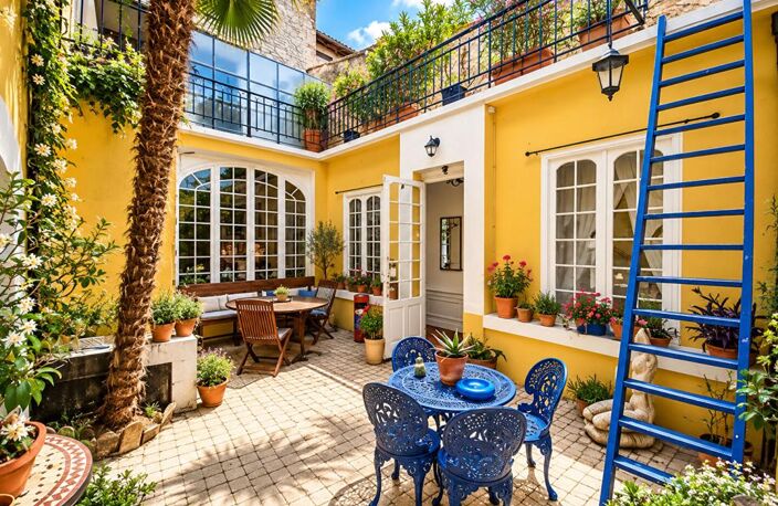 CARCASSONNE - RUE TRIVALLE - ENSEMBLE IMMOBILIER — photo 2
