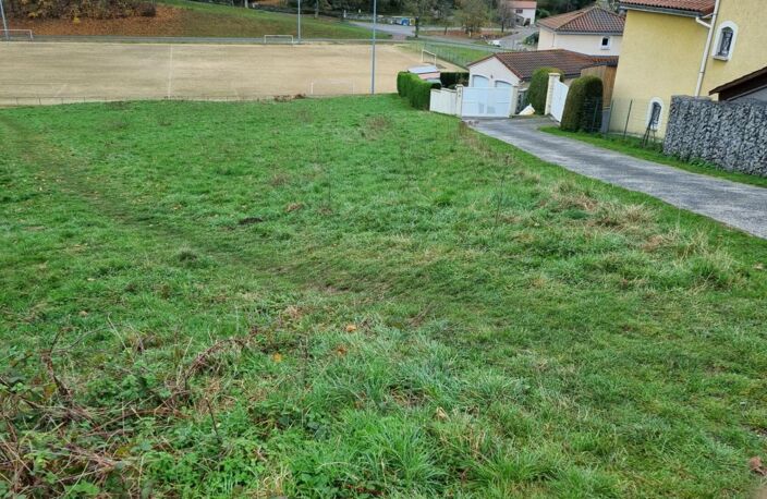 Saint Didier en Velay 43140 parcelle de terrain 2800m² constructible et 4500m² non constructible — photo 3