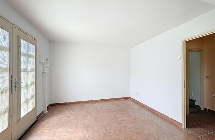 Maison familiale 6 chambres  Volumes exceptionnels, DPE C et garage XXL de 40 m2 — photo 3