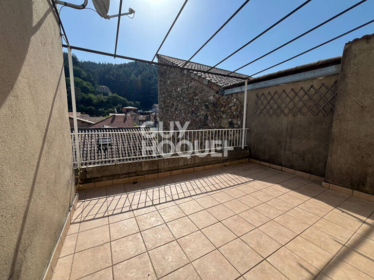 Appartement 3 pièces à louer à Vals-les-Bains, 78 m², calme avec terrasse — photo 1