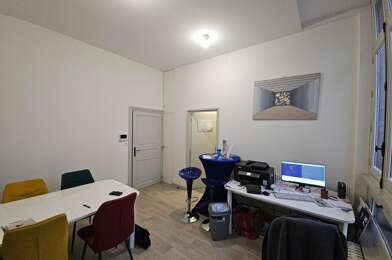Bureau  445 €