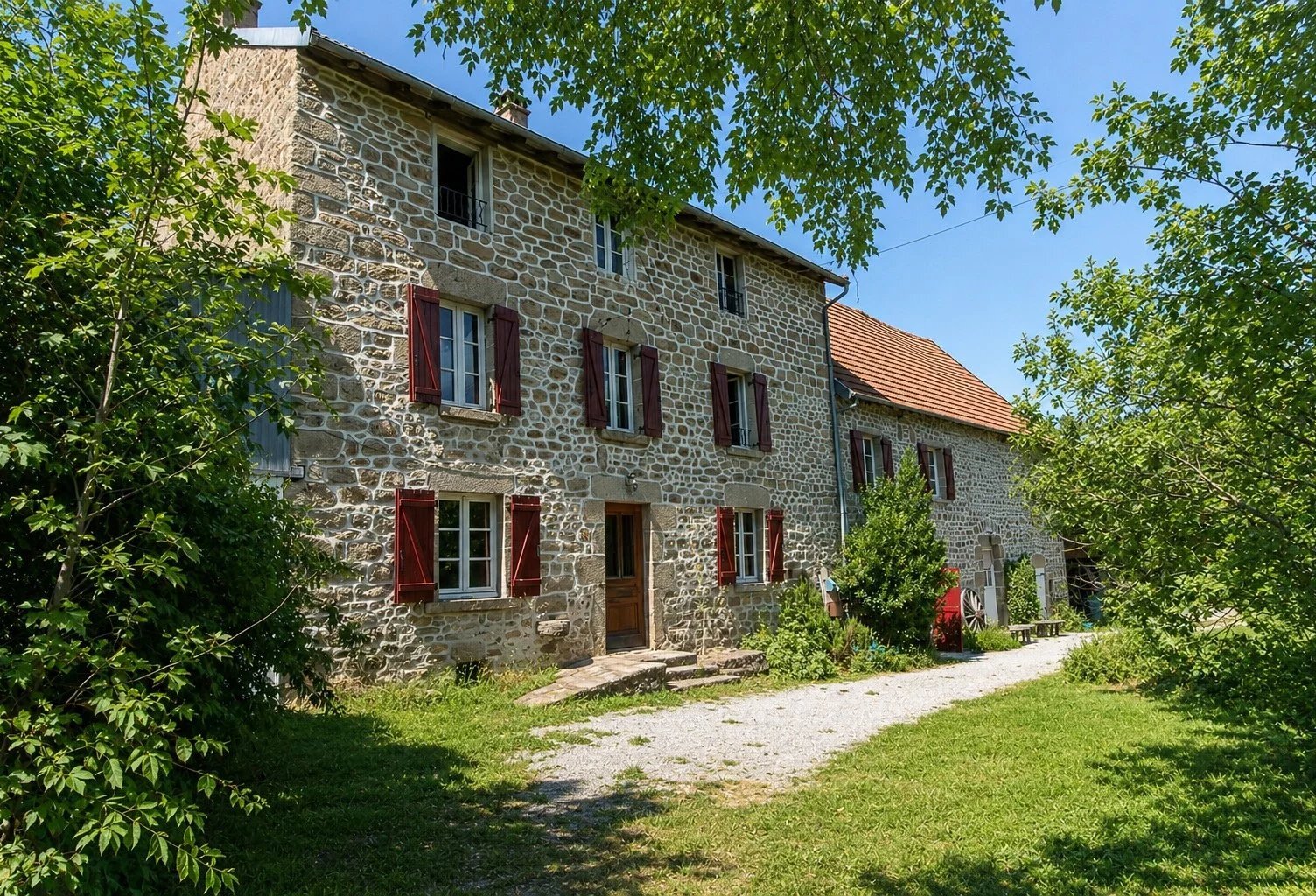 À vendre en Creuse, charmante ferme et forêt — photo 1