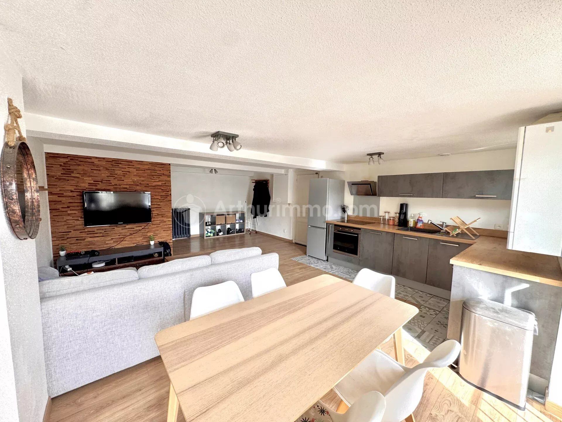 Appartement 3 pièces 75 m² · à Clermont-Ferrand · 75 m² · 160 000 €