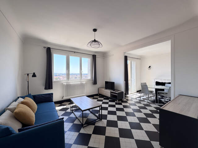 Appartement T3 avec balcon vue Vercors — photo du bien