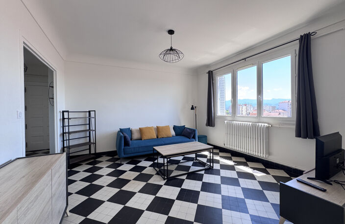 Appartement T3 avec balcon vue Vercors + Garage — photo 4